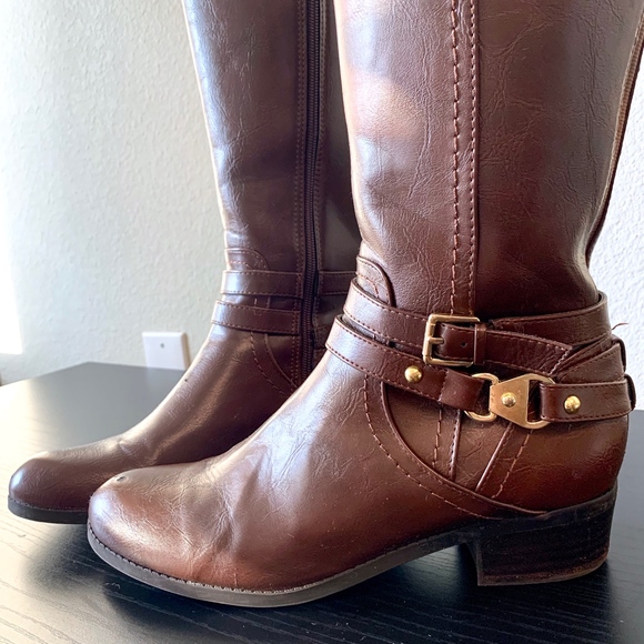 (SOLD) Unisa Faux Leather Riding Boots - Picture 3 of 6